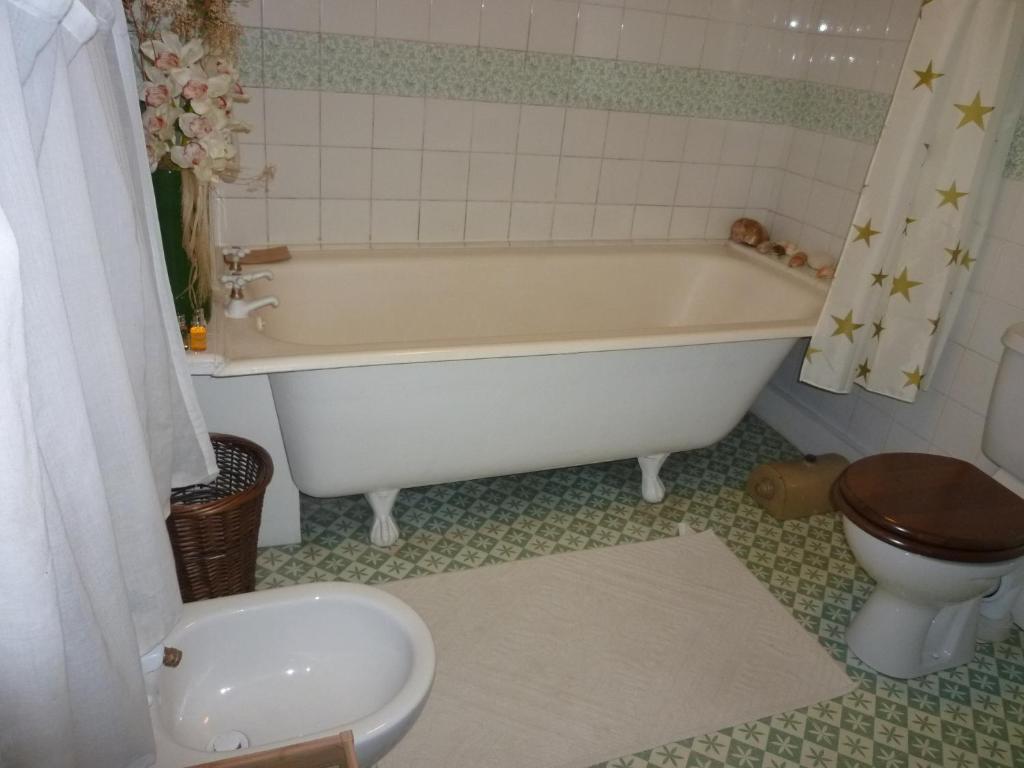 Manor Cottage Bed And Breakfast Γουίνσδορ Εξωτερικό φωτογραφία