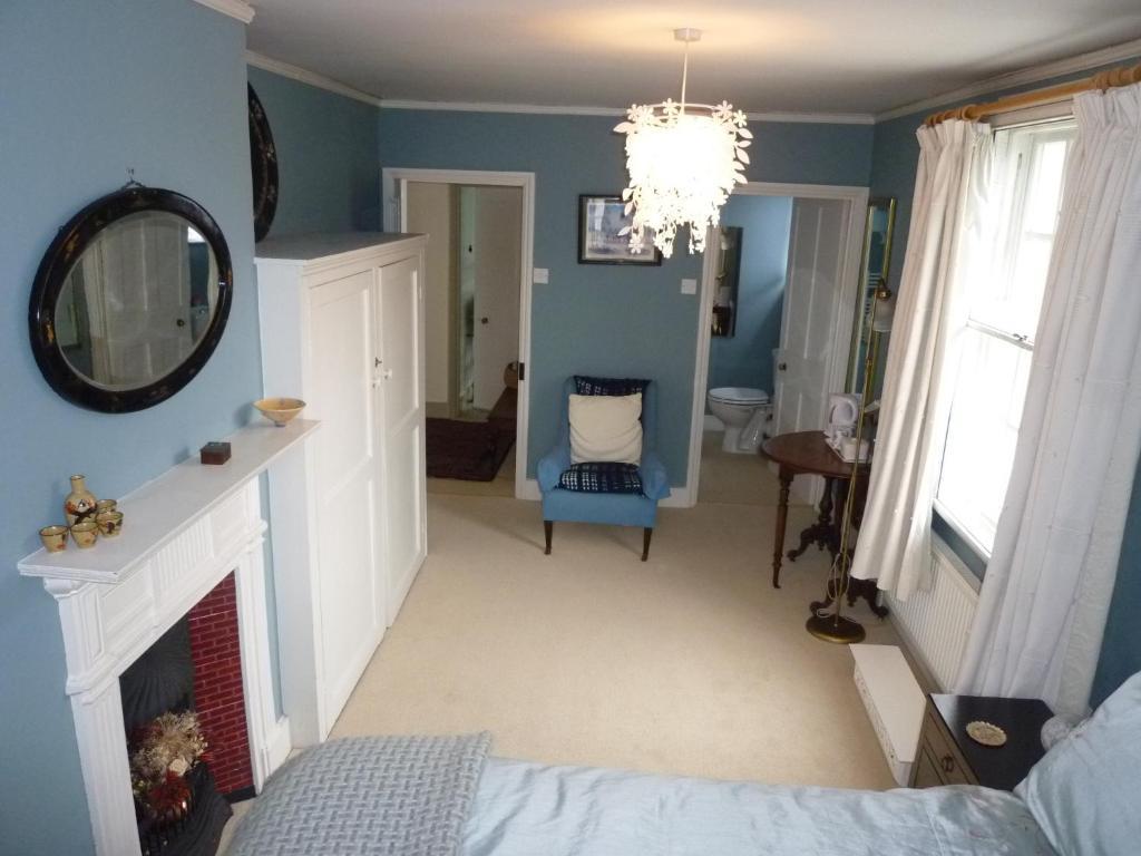 Manor Cottage Bed And Breakfast Γουίνσδορ Εξωτερικό φωτογραφία